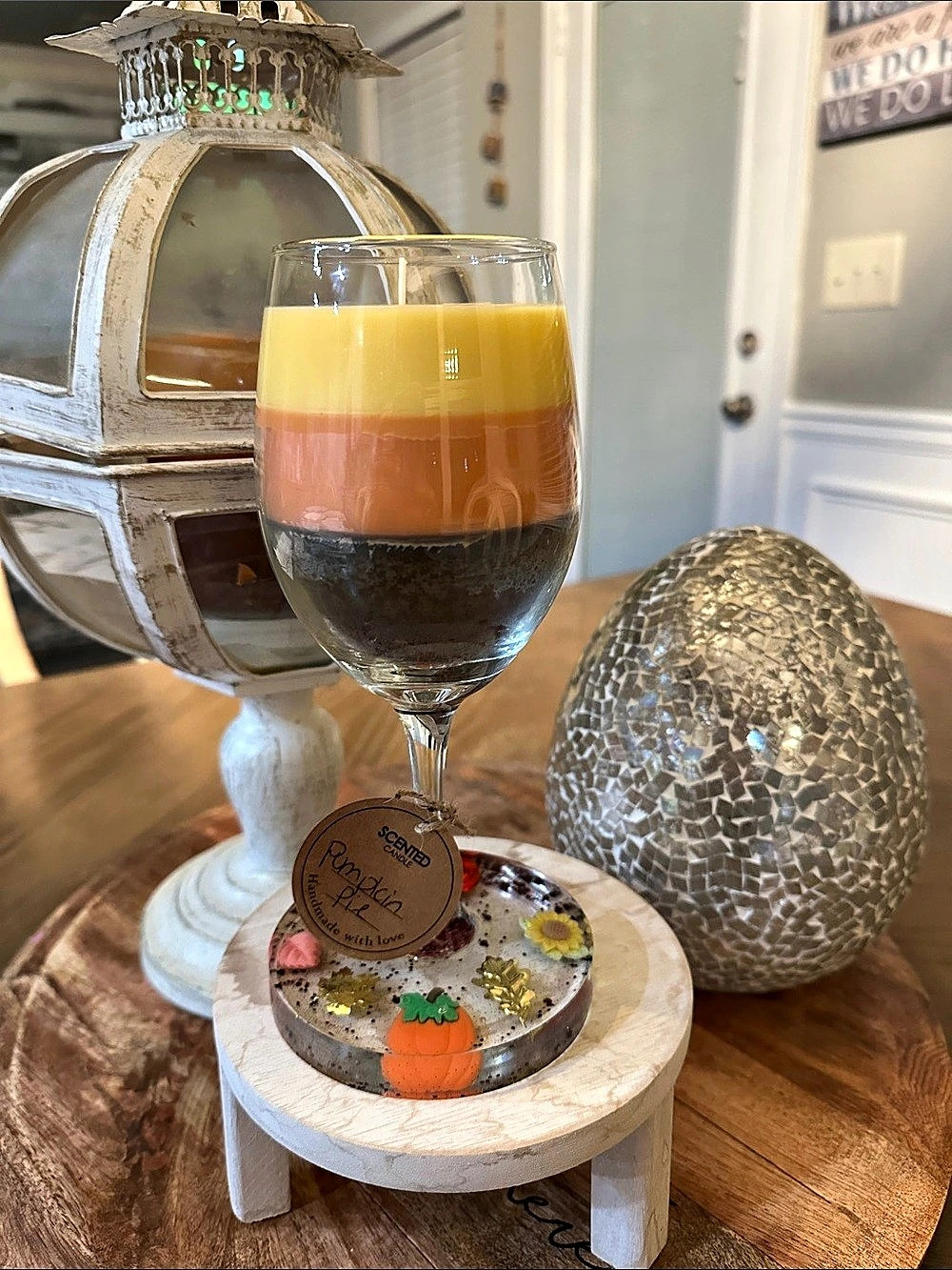 🍁thanksgiving 🍁 wine glass candle with epoxy resin base